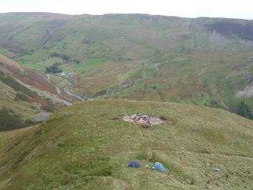 A view of a valley from a mountain

AI-generated content may be incorrect.