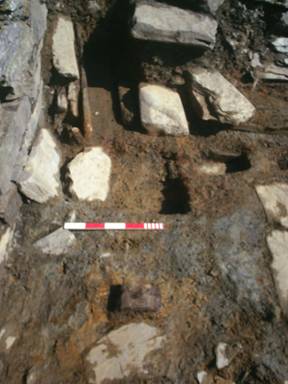 A close-up of a hole in the ground

AI-generated content may be incorrect.